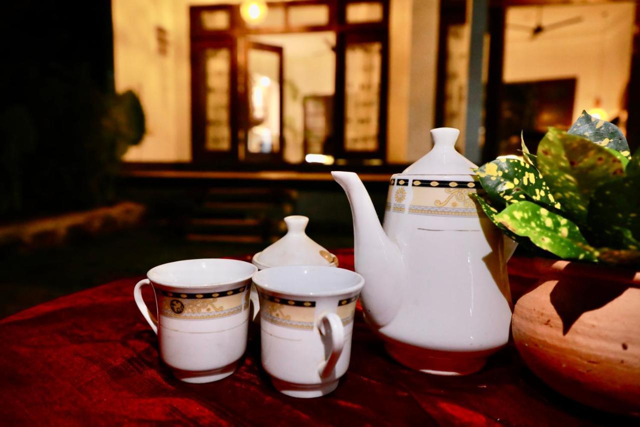 The Jini House Hotel อาฮานกามา ภายนอก รูปภาพ