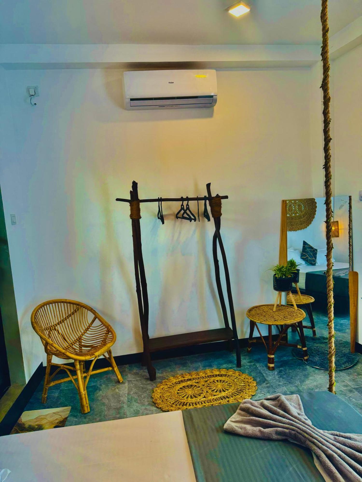 The Jini House Hotel อาฮานกามา ภายนอก รูปภาพ